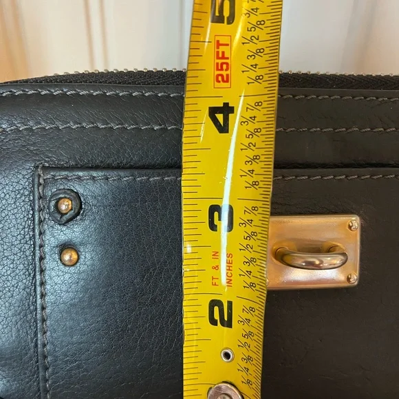 Chloe Paddington Long Wallet - Picture 13 of 14